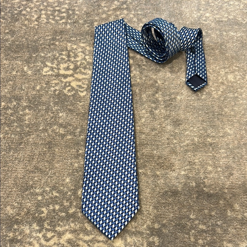 CHARVET PLACE VENDOME SILK TIE BLUE AND WHITE